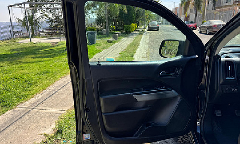 Chevrolet Colorado...