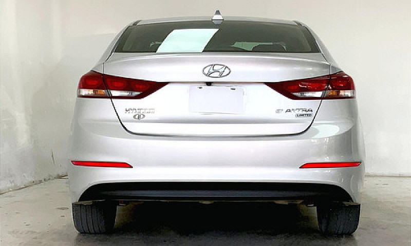 Hyundai Elantra 2018...