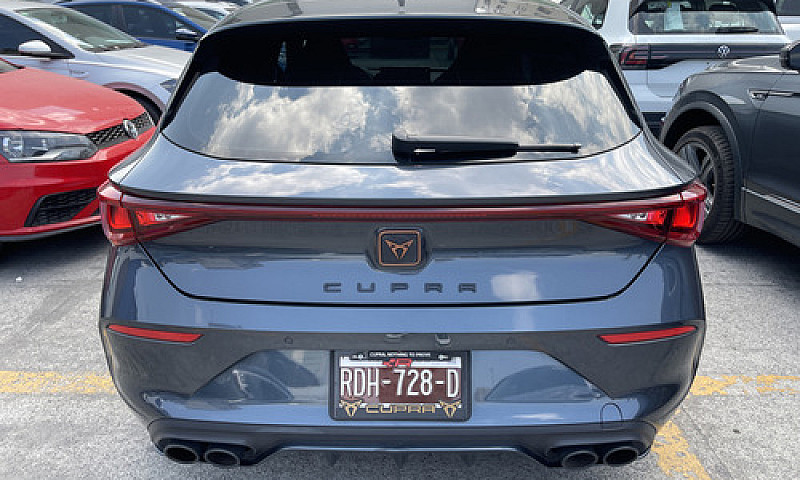Cupra Leon 300Hp...