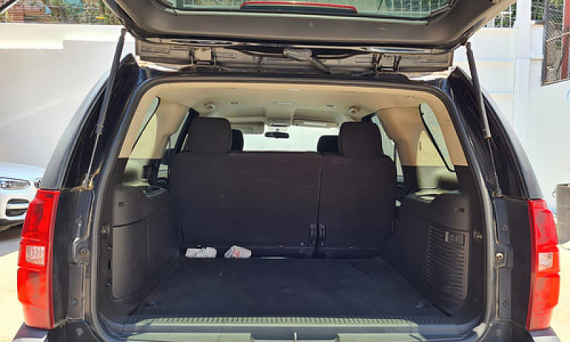 Chevrolet Tahoe 2014...