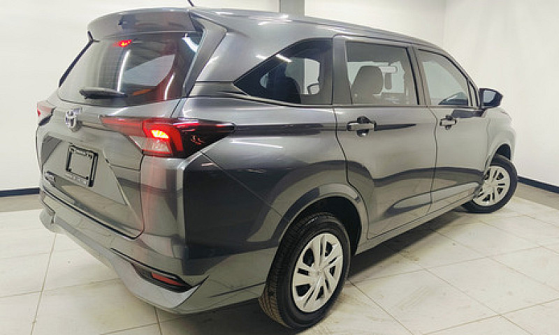 Toyota Avanza 2023...