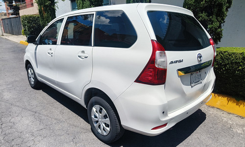 Toyota Avanza 1.5 Ca...