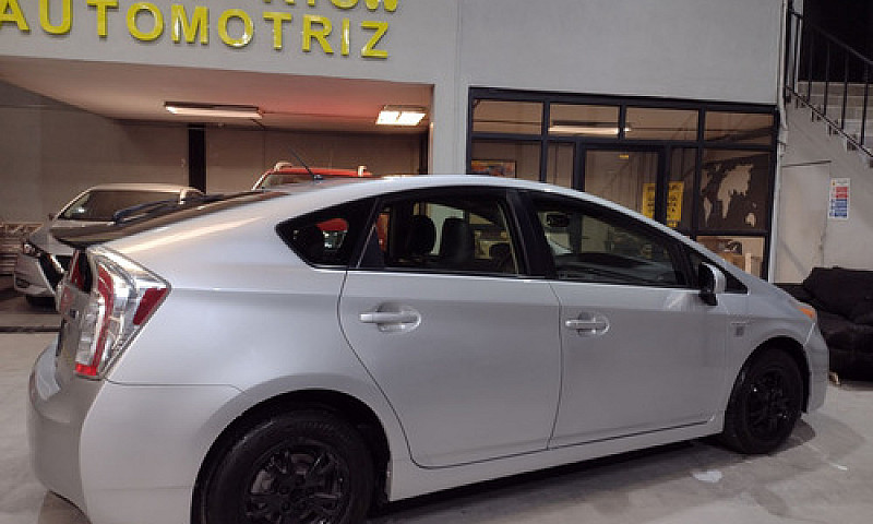 Toyota Prius 2015...