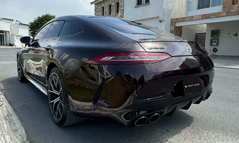 Mercedes-Benz Amg Gt...