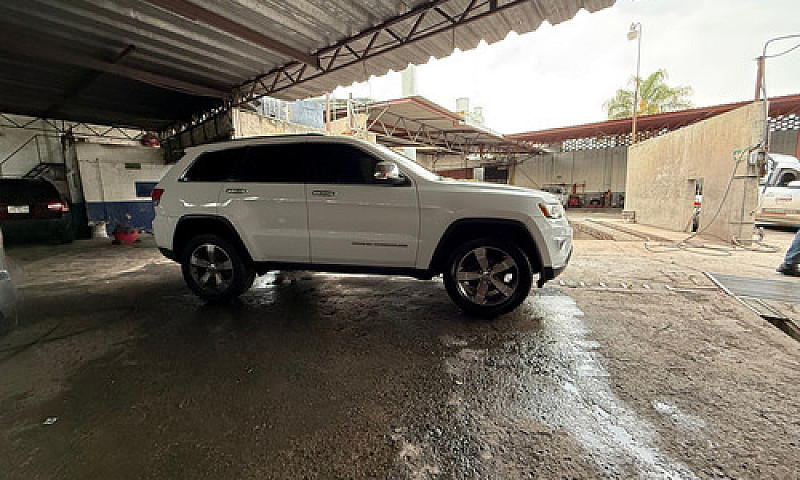Jeep Grand Cherokee ...