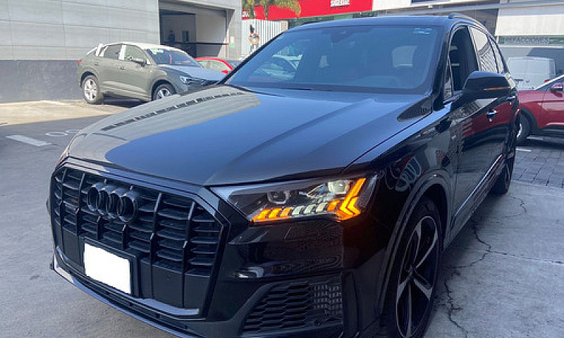 Audi Q7 2022...