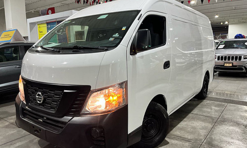 Nissan Urvan 2022...