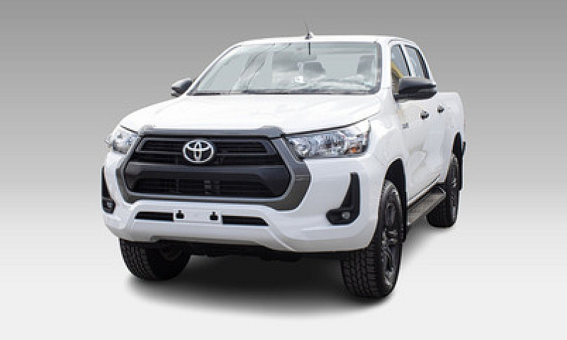 Toyota Hilux 2024...