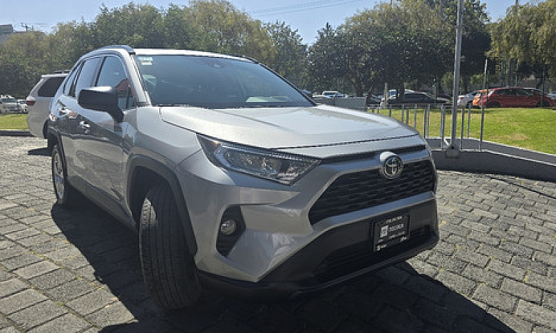 Toyota  Rav4  2021...