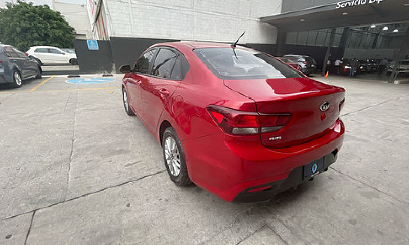 Kia Rio 2018...