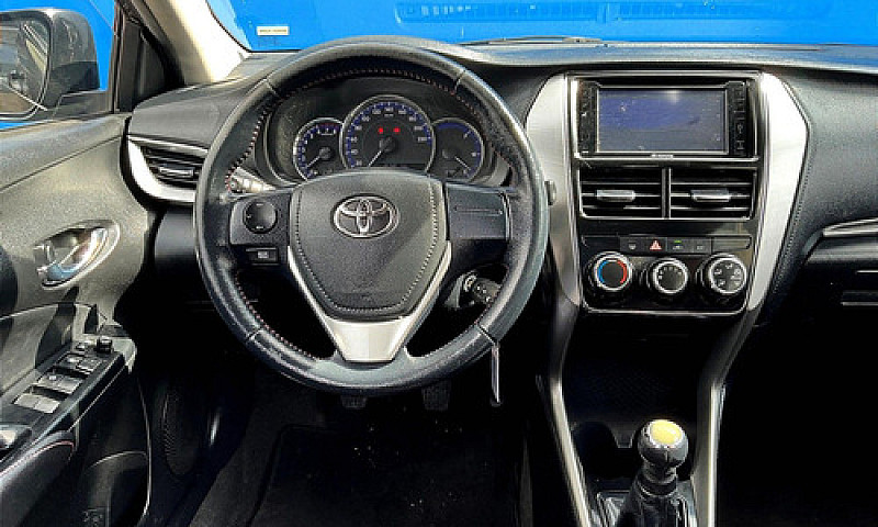 Toyota Yaris 2020...