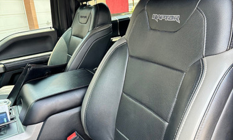 Ford F150 Raptor 201...