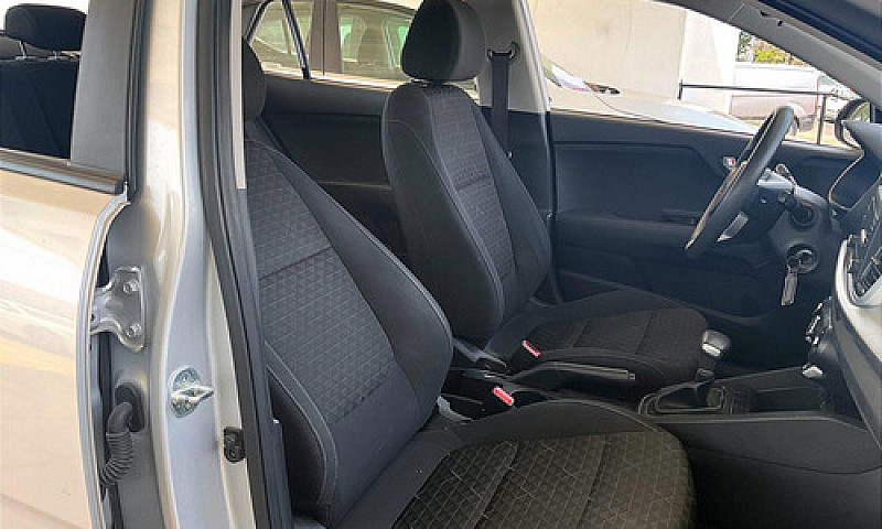 Kia Rio 2021...