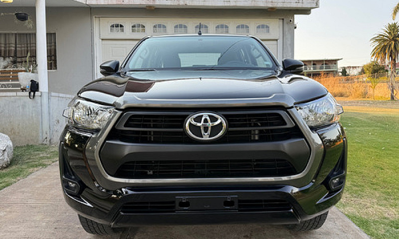 Toyota Hilux 2.7 Cab...