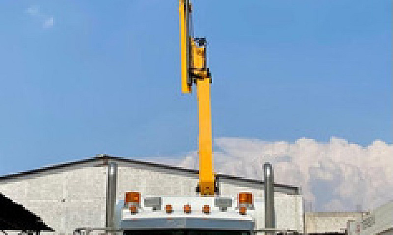 Camión Peterbilt 200...