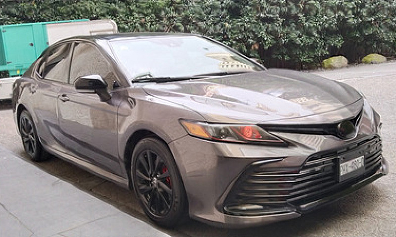 Toyota Camry 2.5 Hev...