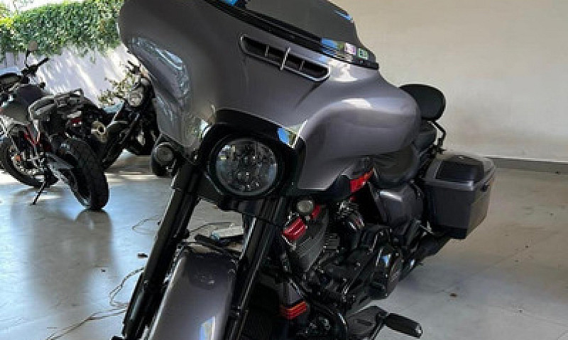 Harley Davidson Stre...
