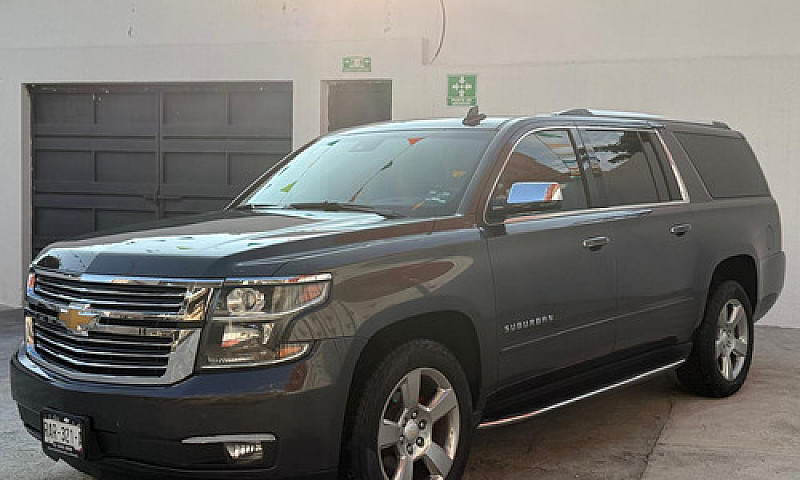 Chevrolet Suburban 5...