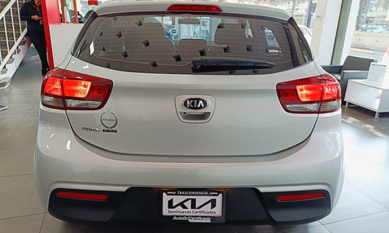 Kia Rio 1.6 Hb Lx At...