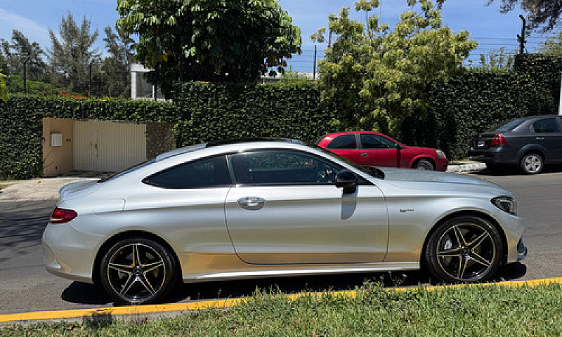 Mercedes-Benz Clase ...