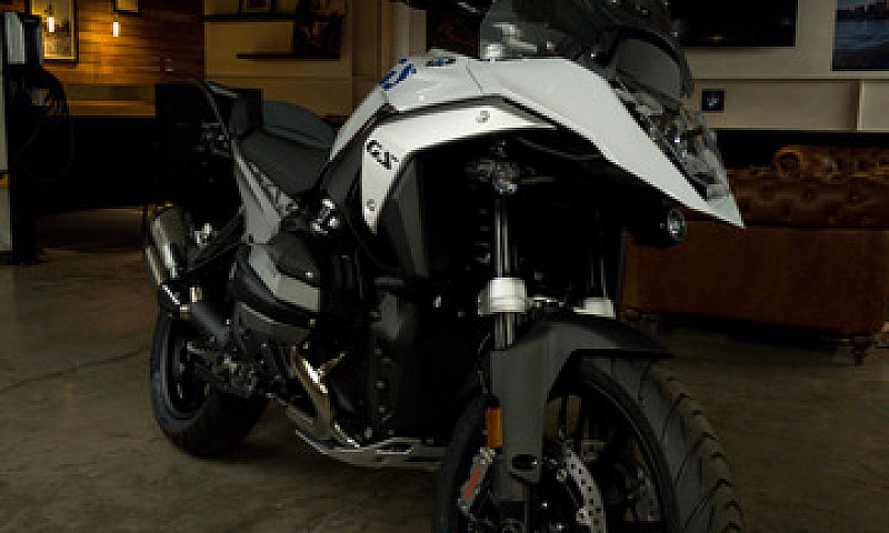 R 1300 Gs Equipada...