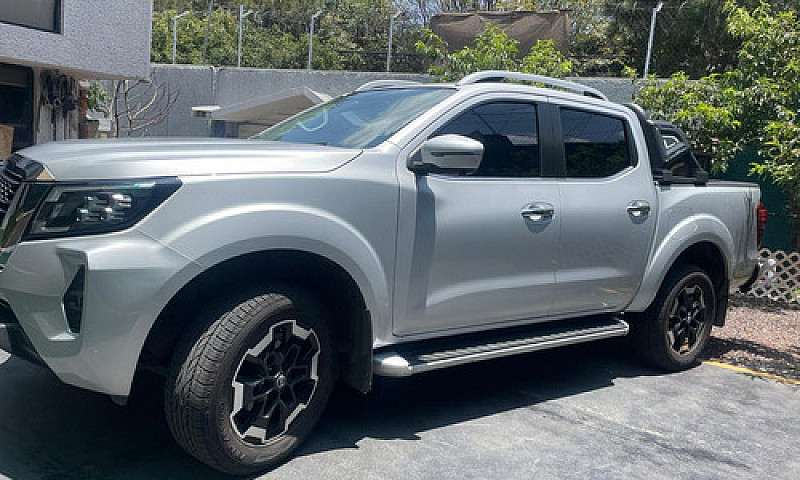 Nissan Frontier 2.5 ...