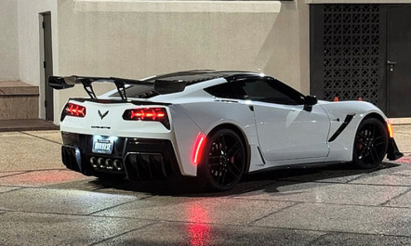 Chevrolet Corvette 6...