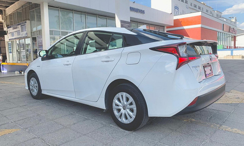 Toyota Prius 2019...