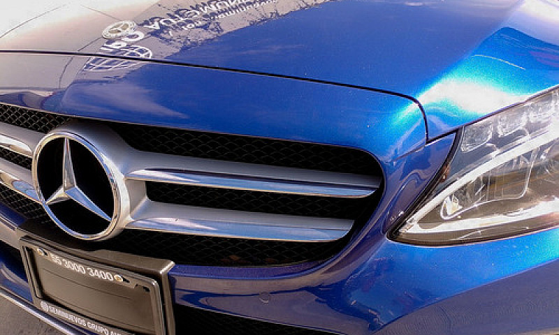 Mercedes-Benz Sprint...