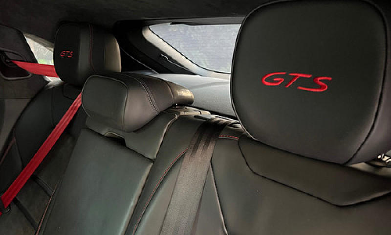 Porsche Cayenne Coup...