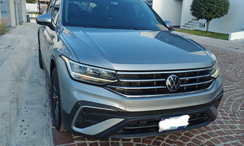 Volkswagen Tiguan 1....
