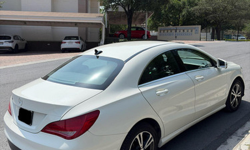 Mercedes-Benz Clase ...