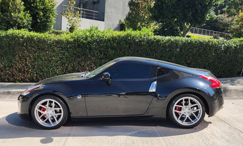 Nissan 370Z 3.7 Tour...