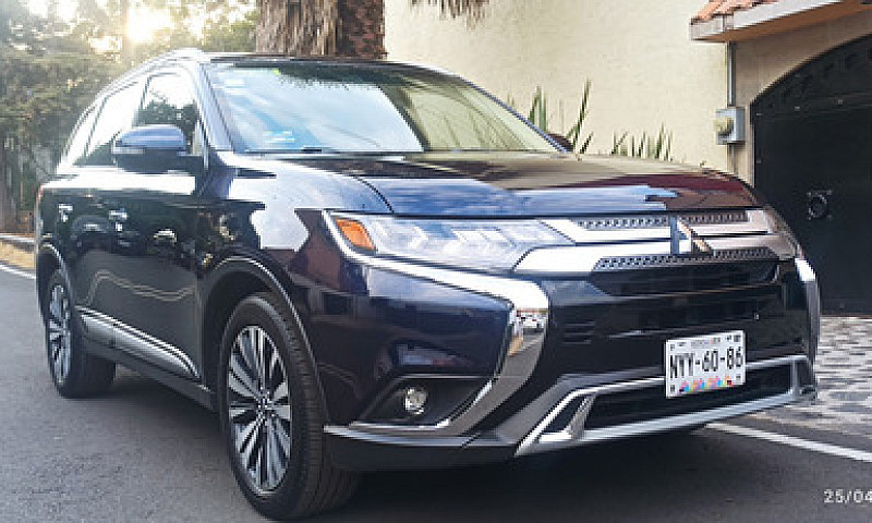 Mitsubishi Outlander...