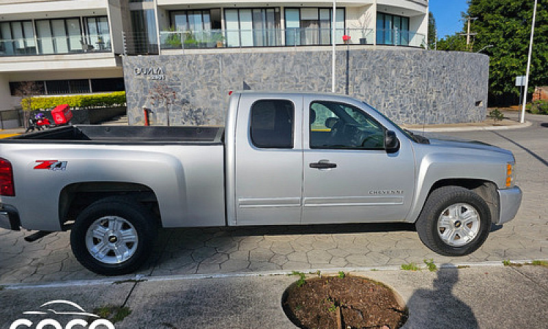 Chevrolet Cheyenne C...