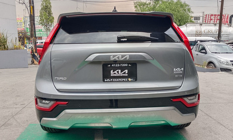 Kia Niro 2024...