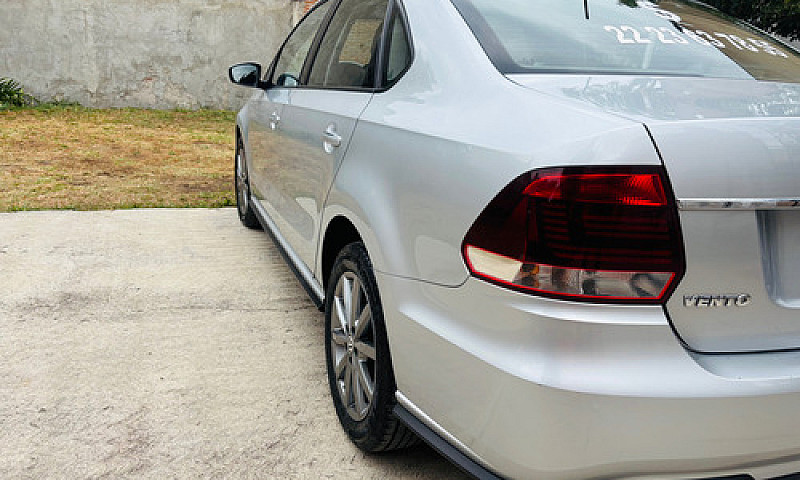 Volkswagen Vento 1.6...