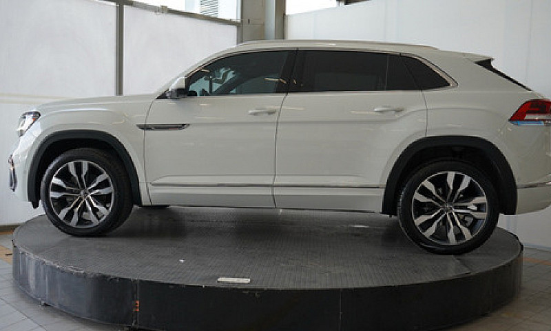 Volkswagen Cross Spo...