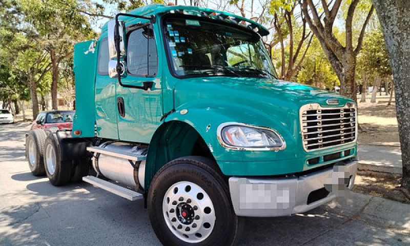 Tracto Freightliner ...