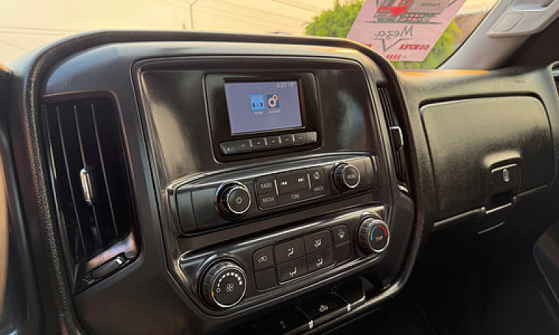 Chevrolet Silverado ...