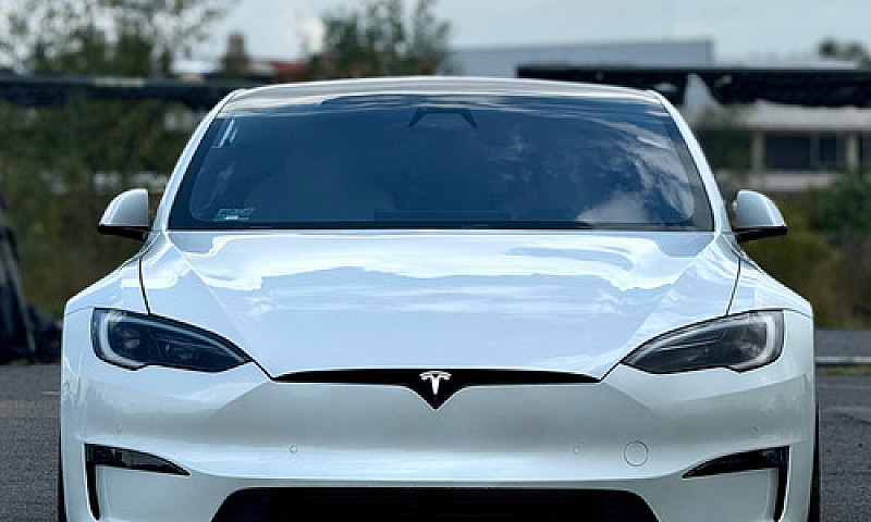Tesla Model S Plaid...