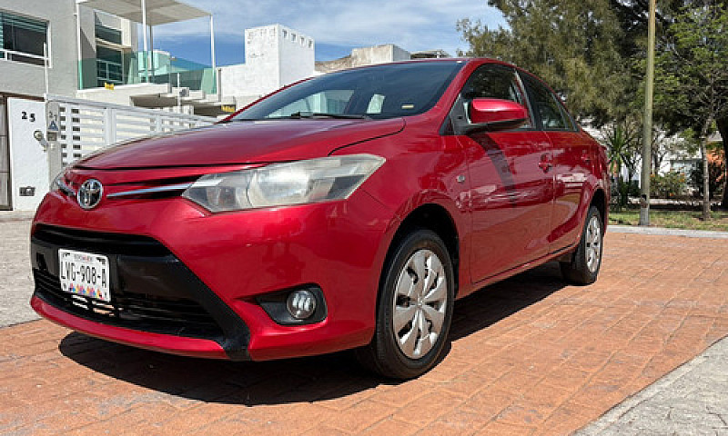 Toyota Yaris 1.5 Cor...