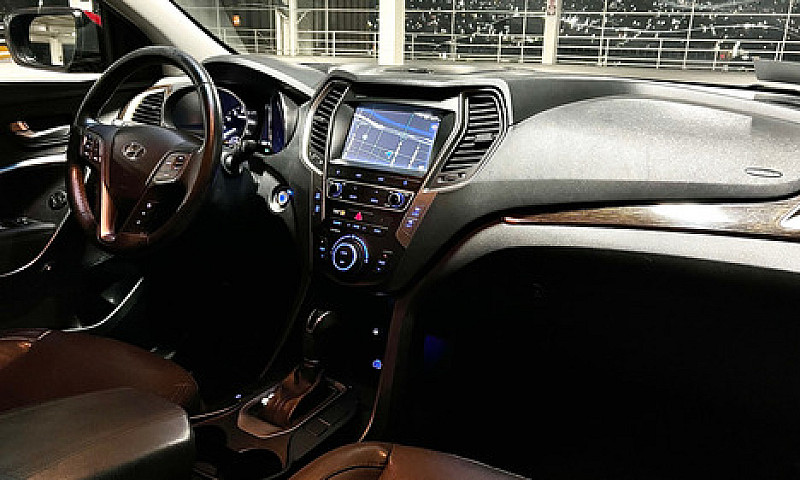 Hyundai Santa Fe 2.0...