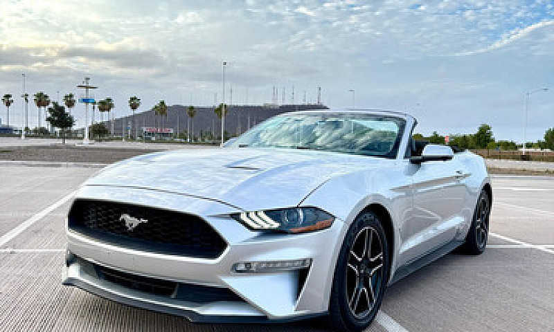 Ford Mustang 2P Coup...