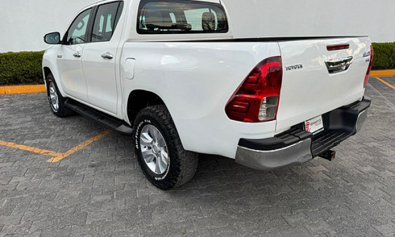 Toyota  Hilux Pick-U...