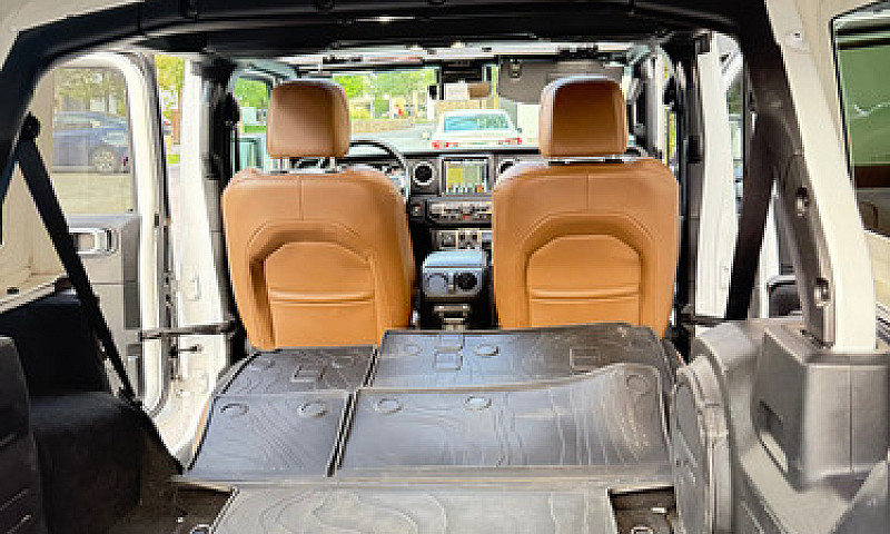 Jeep Wrangler 3.6 Un...