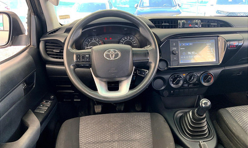Toyota Hilux 2021...