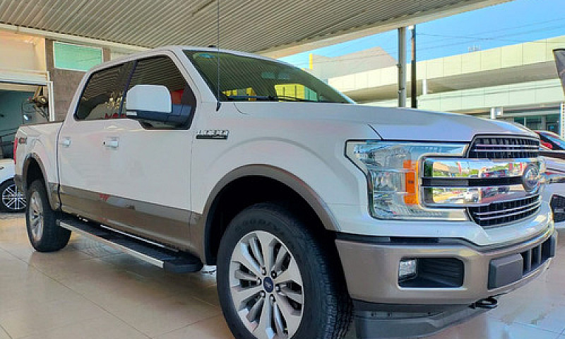 Ford Lobo Lariat 4X4...