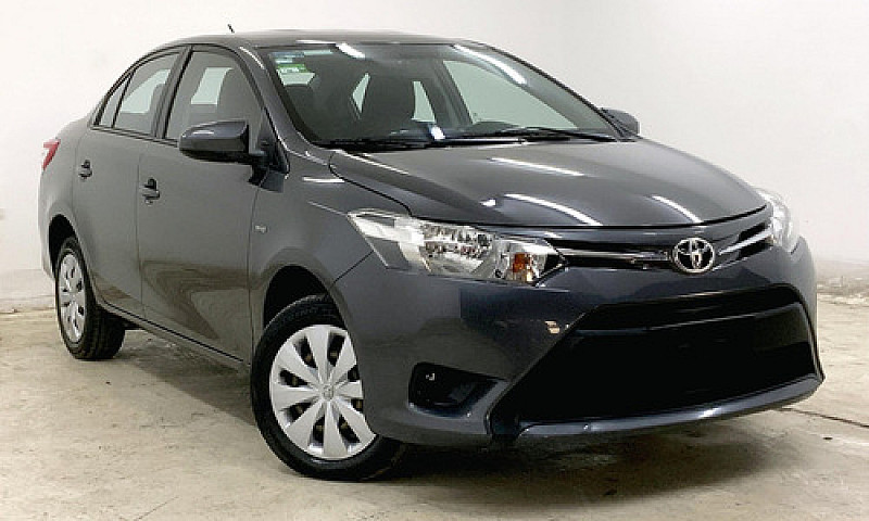 Toyota Yaris 2017...