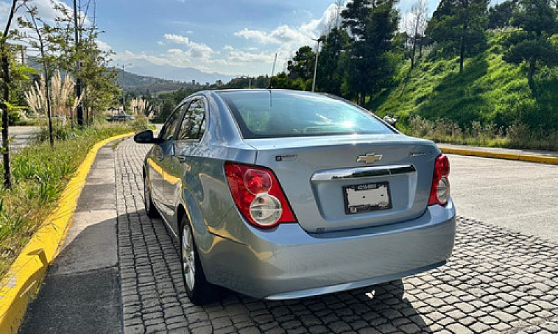 Chevrolet Sonic 1.6 ...